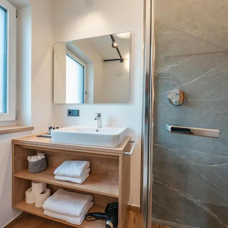 Strutzer * Силлиан