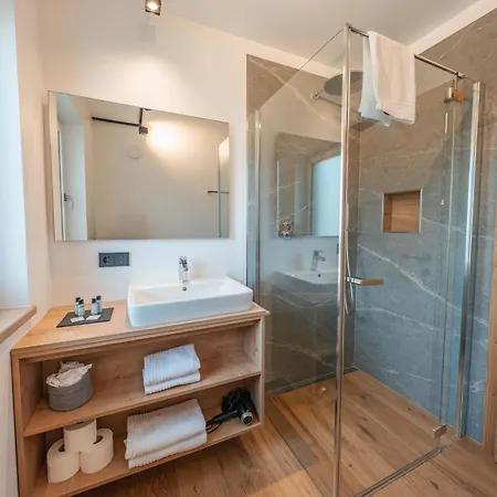 Strutzer * Силлиан