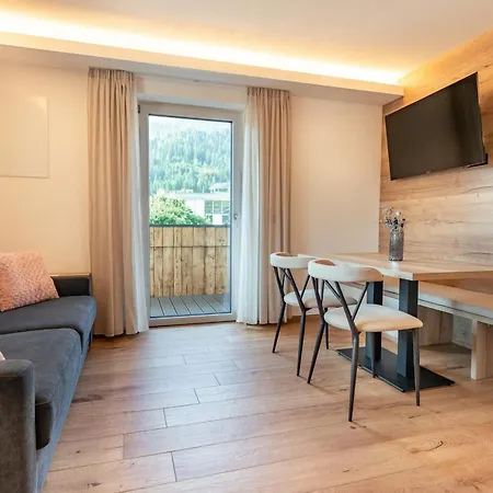 Strutzer Апартаменты *